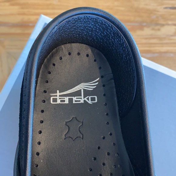 NEW Dansko Suede Professional Shoes - Picture 2 of 9
